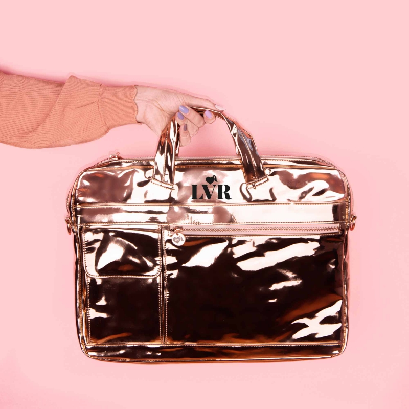 Bolso bandolera para portátil de La Vecina Rubia, en Tantanfan.