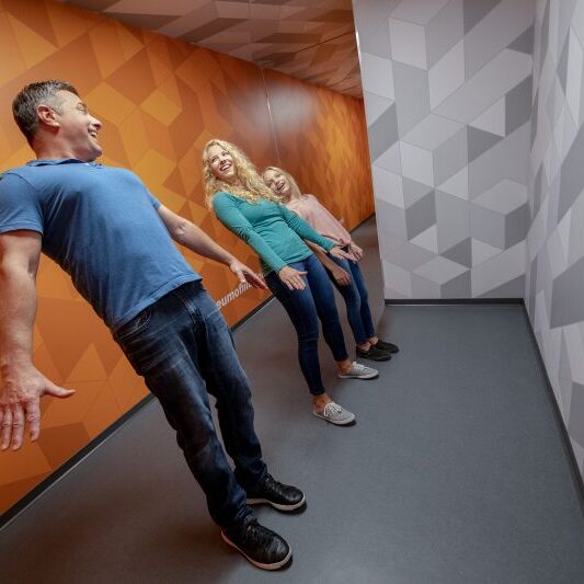 Cuarto antigravedad, Museo de las ilusiones de Sevilla