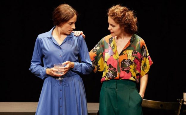 Victoria viene a cenar