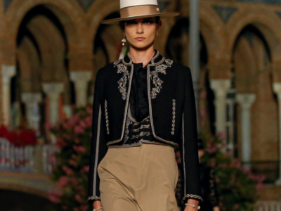 La chaqueta torera ha vuelto para quedarse. De protagonista en la Feria de Abril a su versión para la calle