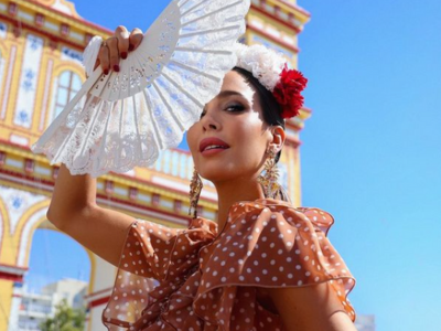 Aurora Gaviño y sus trajes de flamenca causan furor en la Feria de Sevilla