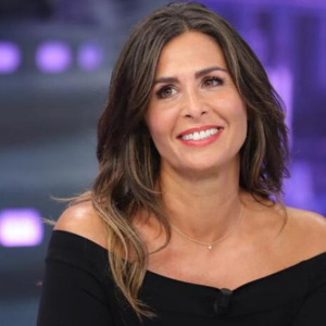 Las zapatillas rockeras de Nuria Roca que te van a enamorar