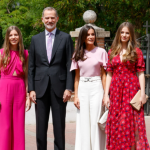 Los looks de la familia real en la confirmación de la infanta Sofía