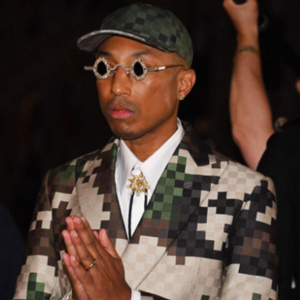 Pharell Williams presenta su primer desfile como director creativo de Louis Vuitton en París