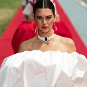 Jacquemus presenta su nueva colección y hace historia en el Palacio de Versalles