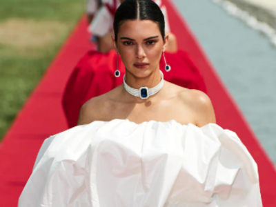 Jacquemus presenta su nueva colección y hace historia en el Palacio de Versalles