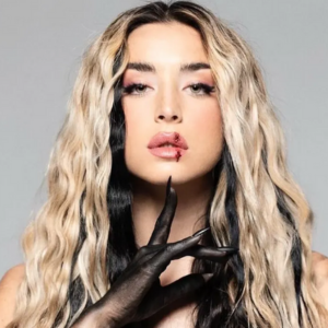 Ni las altas temperaturas impidieron que el concierto de Lola Índigo en Sevilla fuera un auténtico éxito