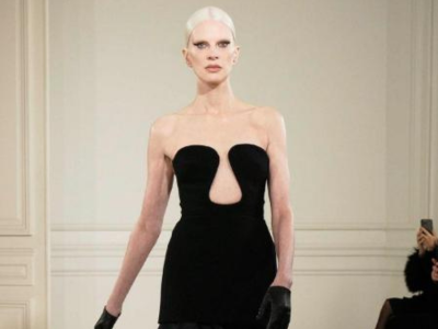 Los looks de infarto del desfile de Valentino en París que tienes que ver