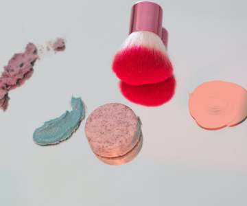 Aprende a limpiar tus brochas de maquillaje de forma muy sencilla