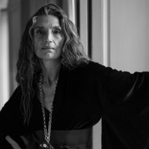 Una oda a la naturalidad: Ángela Molina musa de la nueva campaña de Zara