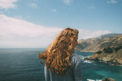 ¿Por qué es un honor "ser como las demás chicas"?