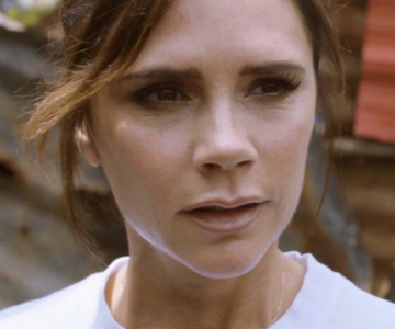 Victoria Beckham sufre un pequeño accidente y acaba con el pie roto