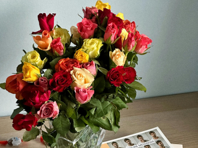 ¿A quién le regalarías una rosa según su color?