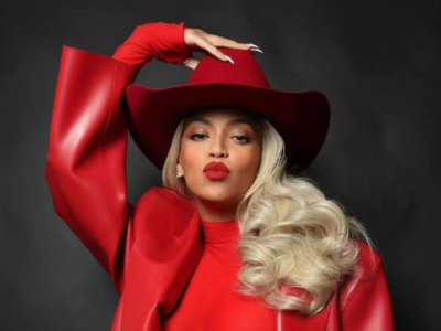 Destacada Into the glow (70) Todo lo que debes saber del "alter ego"