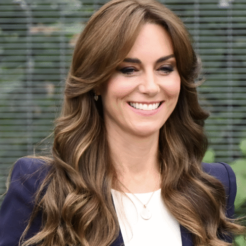 Destacada pequeña  portada exterior –  Into the Glow (1)