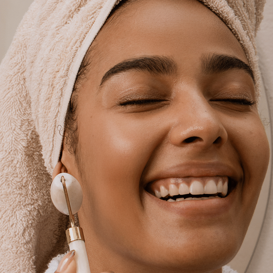 Destacada pequeña portada exterior – Into the Glow