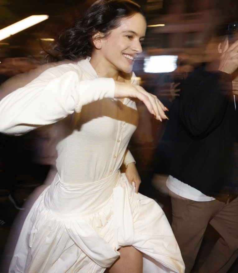 Destacada pequeña portada exterior – Into the Glow